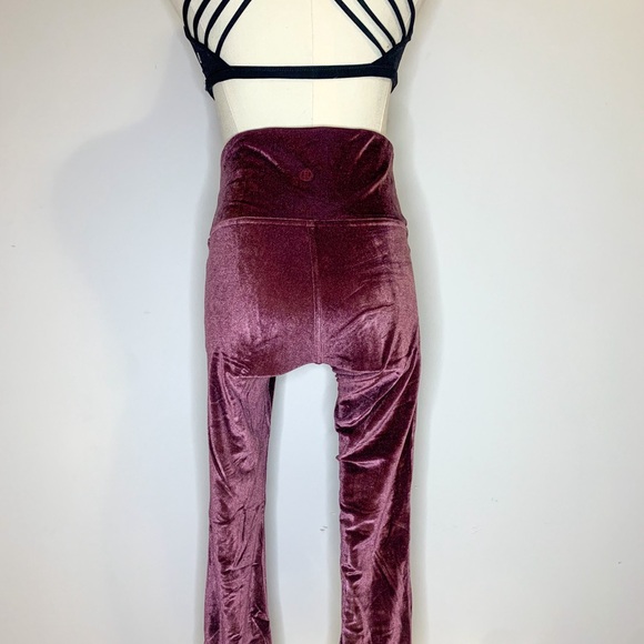 Lululemon High Rise Velvet Leggings - Picture 6 of 9